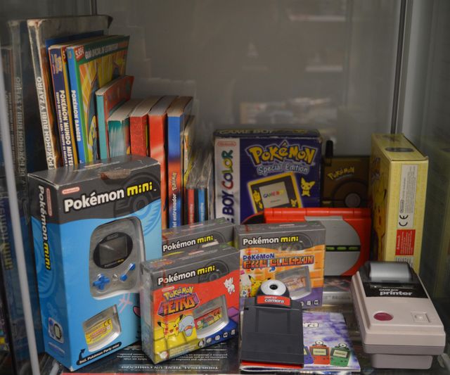 GRAN LOTE POKÉMON GAME BOY NINTENDO CONSOLAS GUÍAS