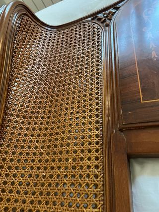 Cabecero Luis XV madera y rejilla