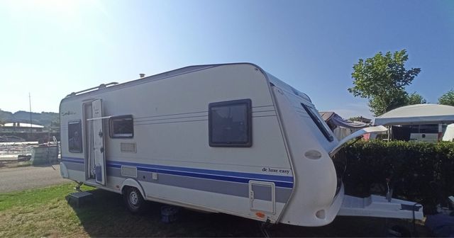 Caravana Hobby Deluxe 3 ambientes