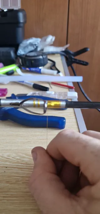 Reparacion y personalizado de carretes y cañas.