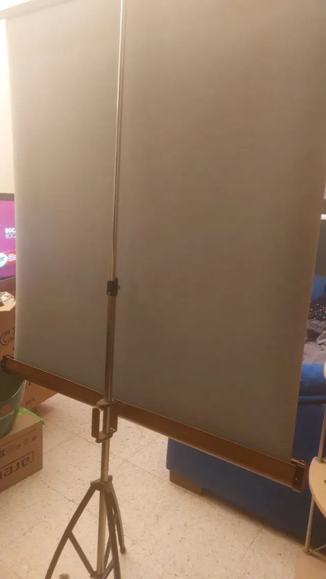 Pantalla de Proyección Antigua