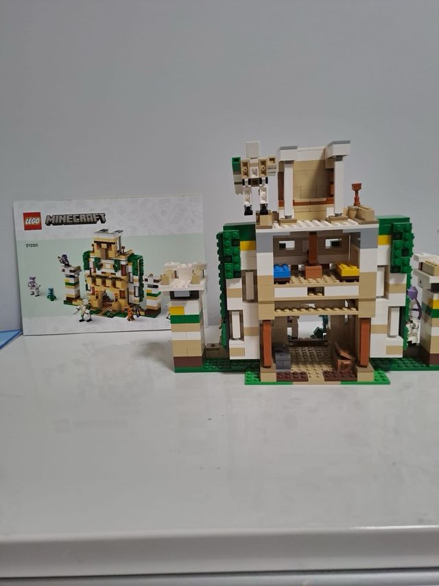 LEGO Minecraft Fortaleza del Golem de Hierro 21250