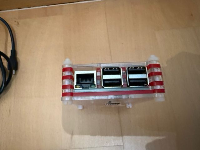 Raspberry pi 3 model B con caja