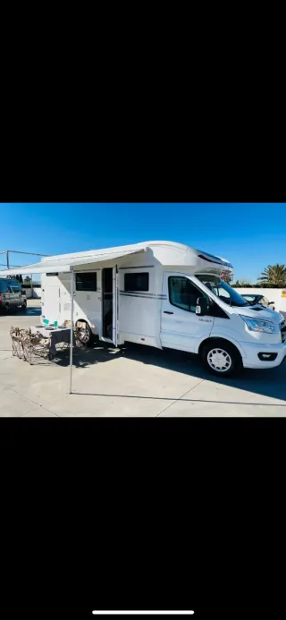 Autocaravana Ford