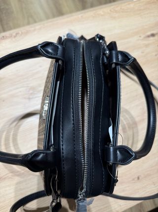Bolso Guess Kamri Mini Negro
