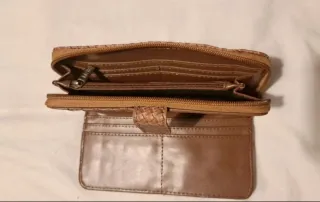 Cartera monedero Misako marrón trenzada