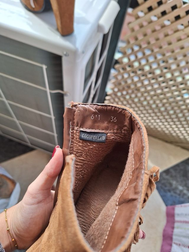 Botines marrones con flecos