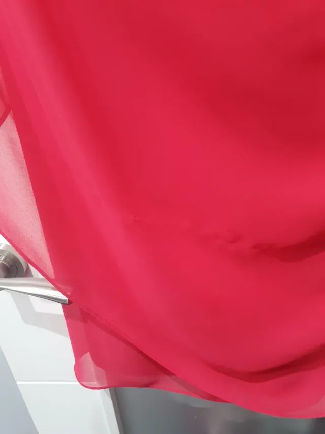 Vestido rojo para eventos BBC