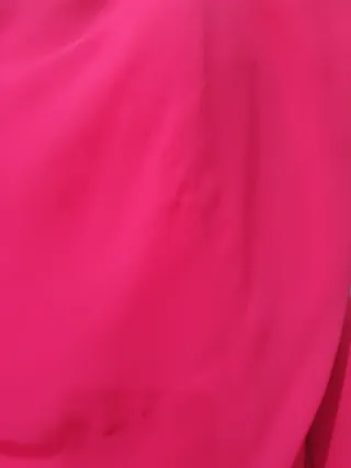 Vestido rojo para eventos BBC