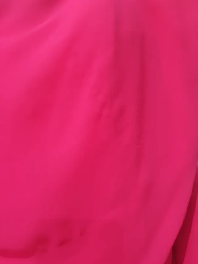 Vestido rojo para eventos BBC