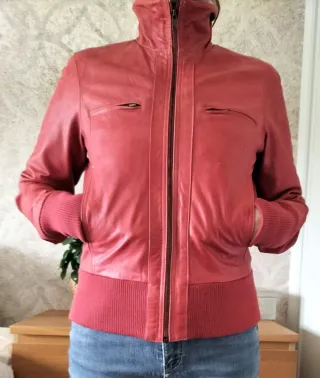 Chaqueta de piel Bershka