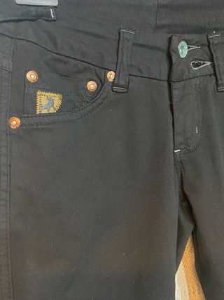 Pantalones piratas Lois negros