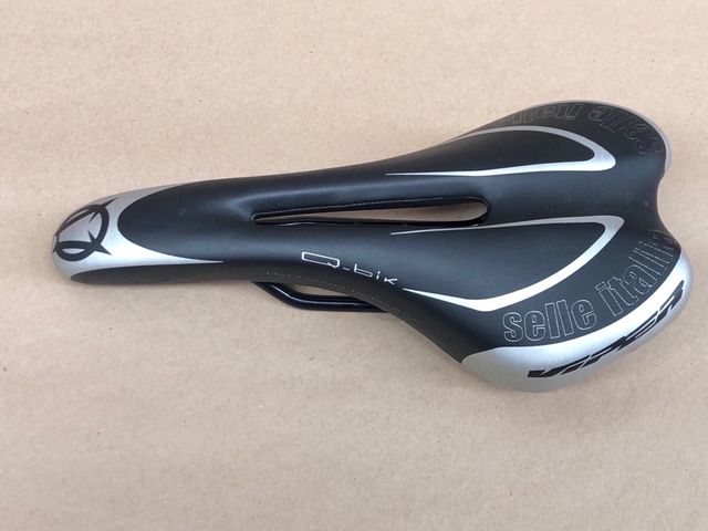 Sillín Selle Italia Q-Bik Negro/Plata