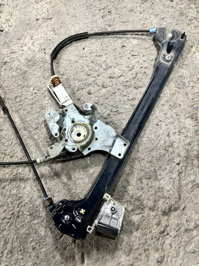 Elevalunas BMW E46 Derecho