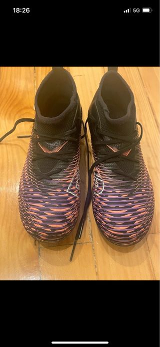 Botas de fútbol niño Puma Talla 33 de tacos