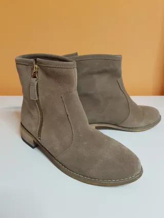 Botines serraje beige Talla 38