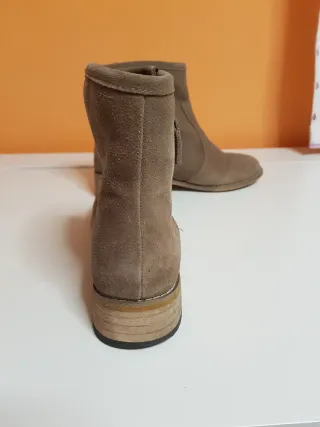 Botines serraje beige Talla 38