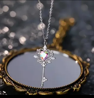 Colgante Plata Ley Corazón Llave y una Moissanita