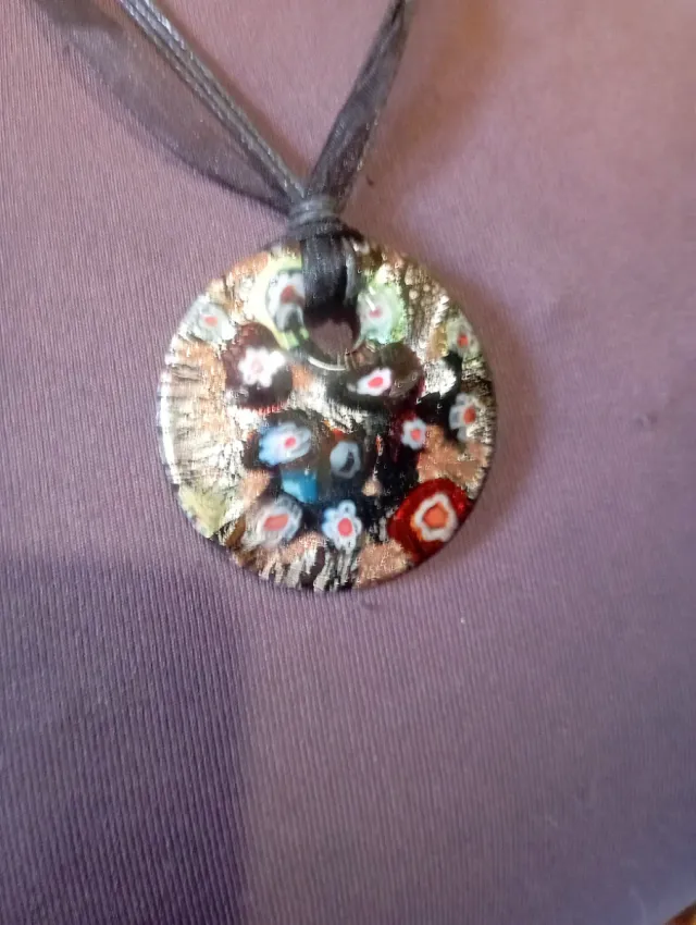 Collana vintage 80 vetro Murano ciondolo floreale.