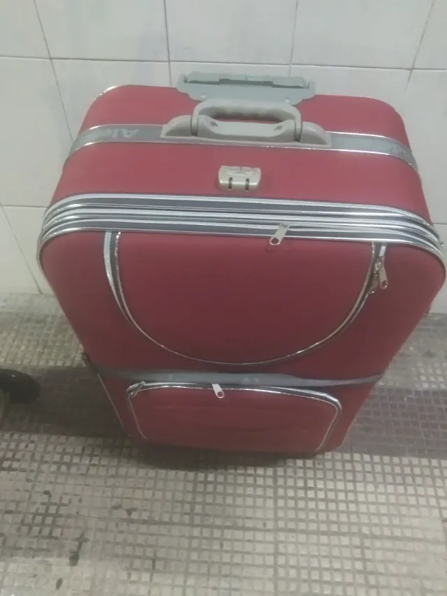 Maleta grande vermelha