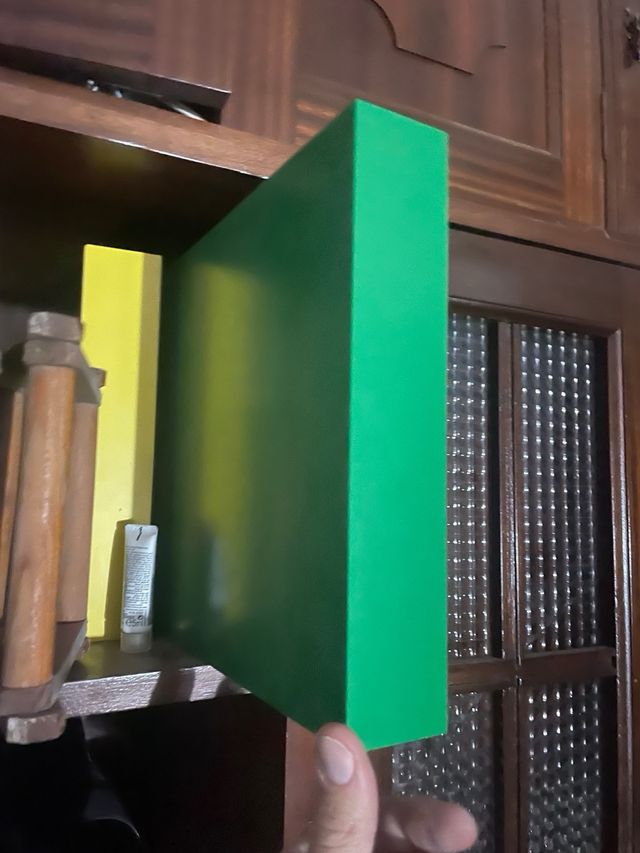 Estantería IKEA Amarilla y verde