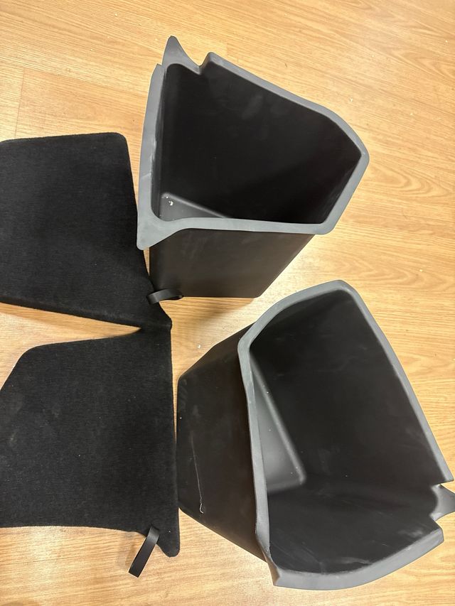 Scatola di stoccaggio Tesla Model 3/Y nera