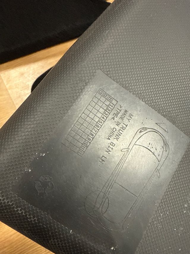 Scatola di stoccaggio Tesla Model 3/Y nera