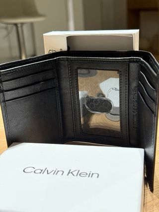 Cartera Calvin Klein Negra Cuero RFID