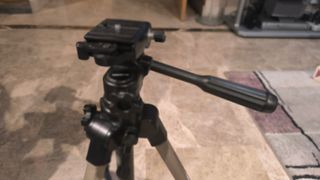 Treppiede magnifico per fotocamera reflex Velbon