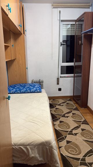 Habitación disponible para chicas