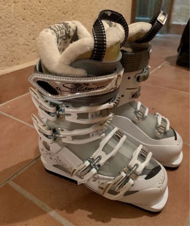 Botas esquí niña/mujer + esquís Atomic