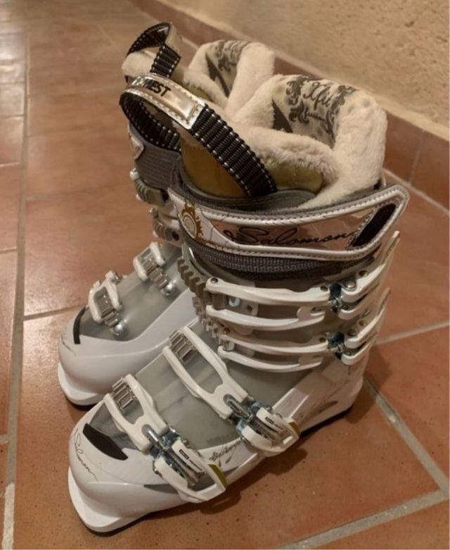 Botas esquí niña/mujer + esquís Atomic