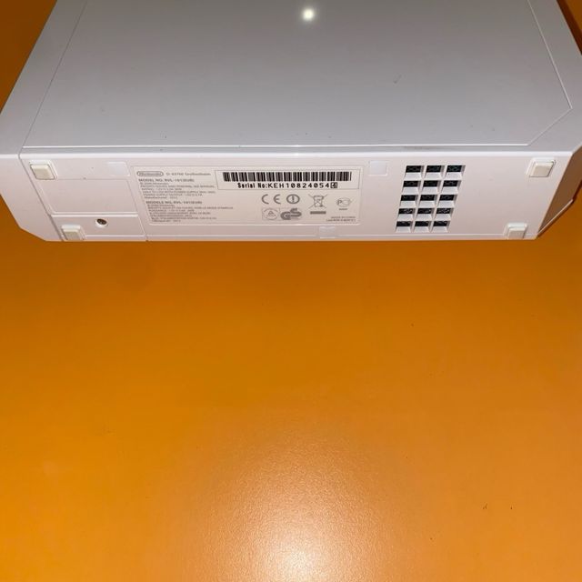 Nintendo Wii Console Bianca con Cavi e Nunchunk