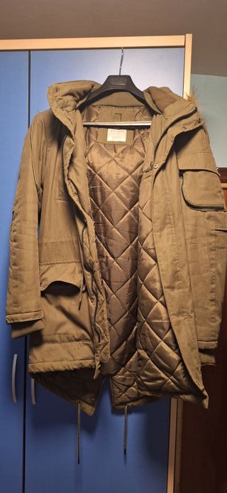 Abrigo largo verde militar