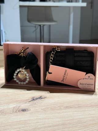 Pack Juicy Couture: Cartera y Llavero