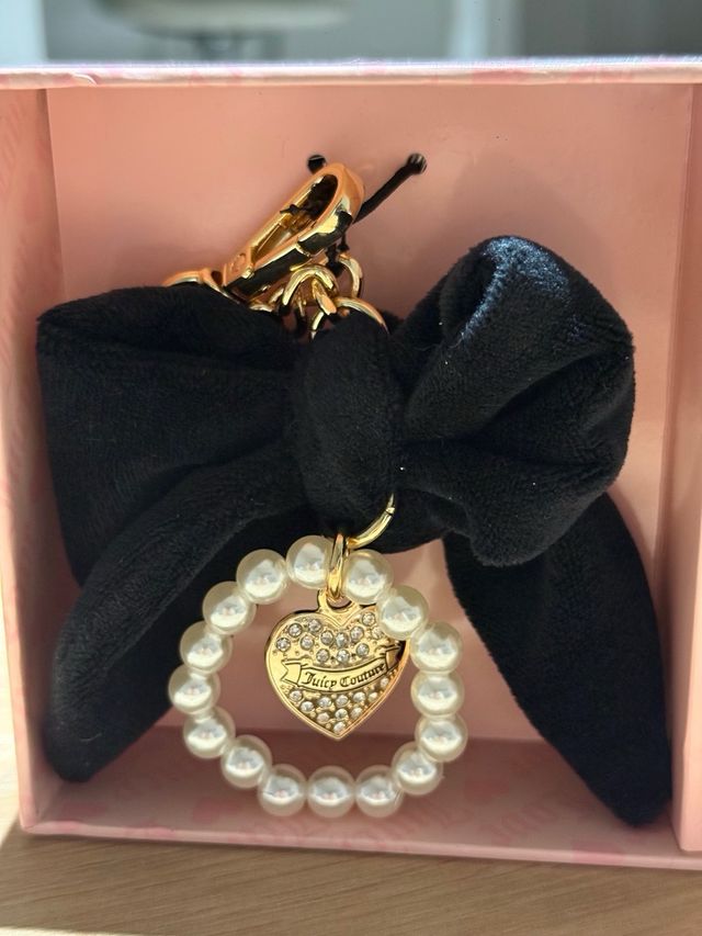 Pack Juicy Couture: Cartera y Llavero