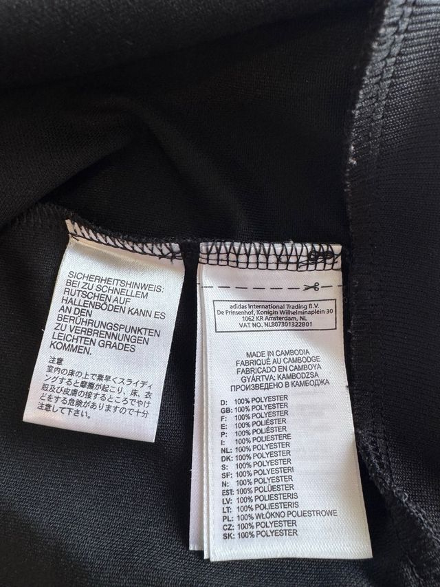 Sudadera Adidas Negra con Rayas Blancas