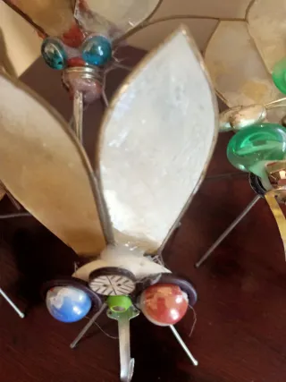 Insetti artistici tecnologici fatti a mano