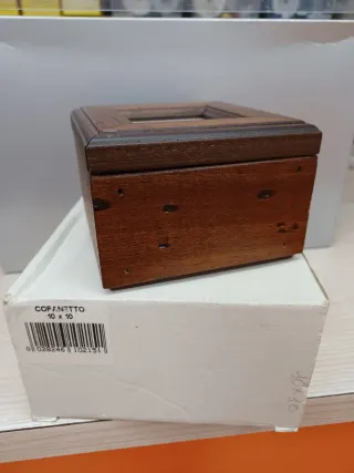 Cofanetto portagioie in legno con farfalla