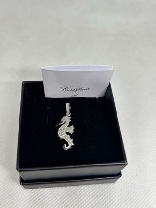 Ciondolo cavalluccio marino oro bianco