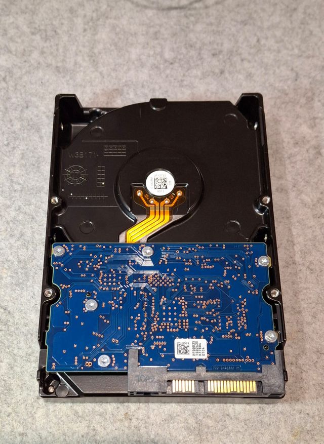 Disco Duro Toshiba P300 3TB 7200rpm HDWD130