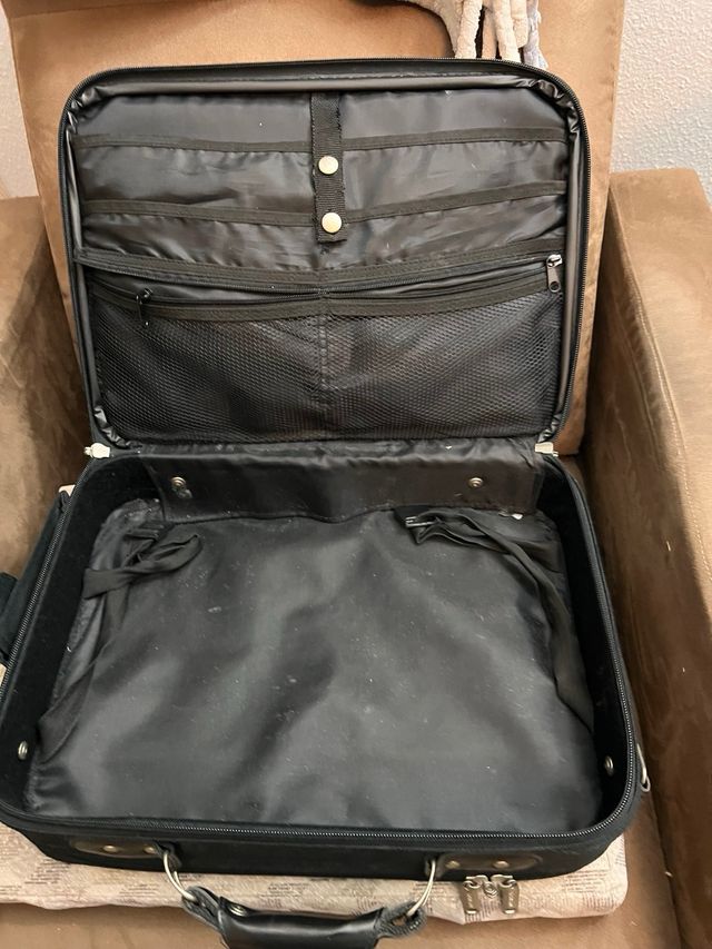 Maletín portátil negro multiusos