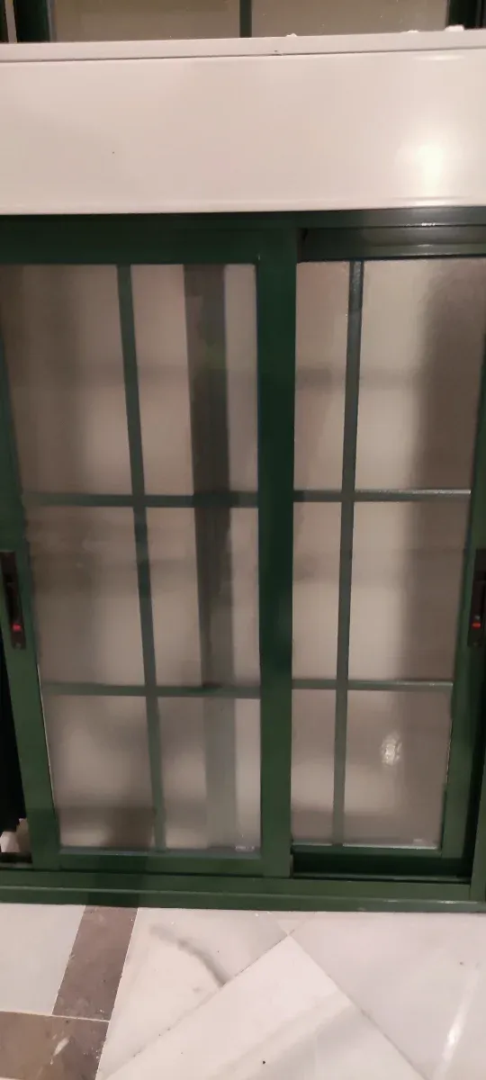 Ventanas corredera & puerta cristal con persianas