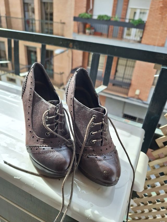 Botín tacón alto DOSPIES marrón