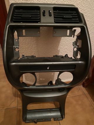 Consola Central Nissan Terrano