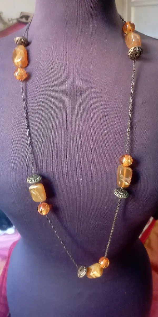Collana lunga vintage 80 bronzo resina color ambra