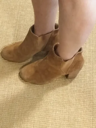 Botín serraje Coolway marrón