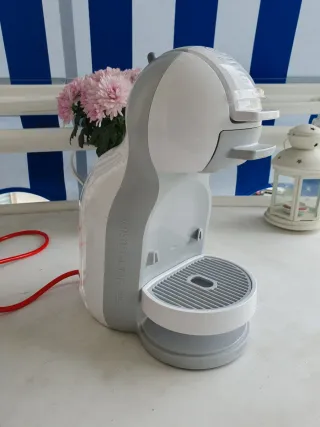 Cafetera Dolce Gusto