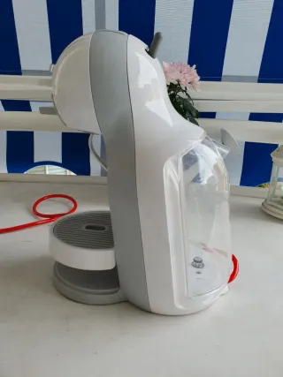 Cafetera Dolce Gusto