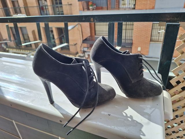 Botín ante tacón alto cordones